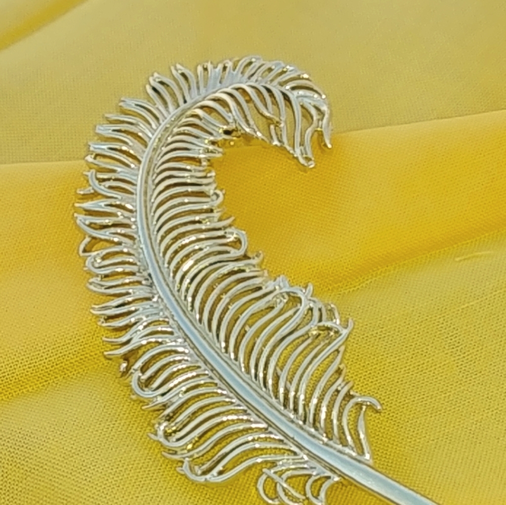 Vintage Feather Brooch